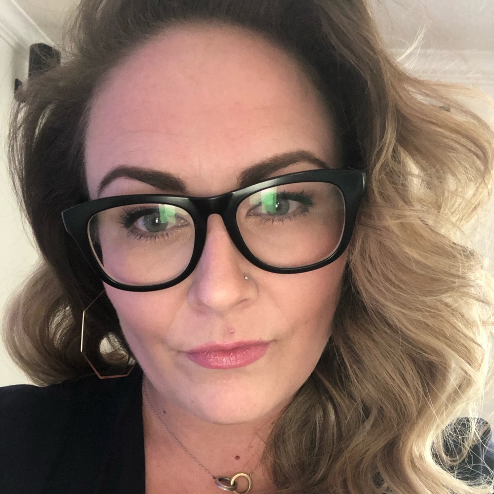 Meet your Posher, Cary